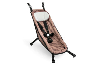 croozer-babyzitje-fietskar-bloesemrood-motief-1