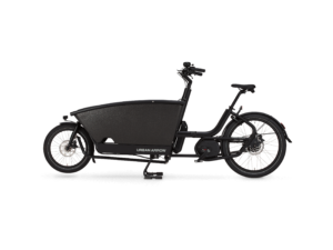 UA-family-performance-essential-black-F2_WEB