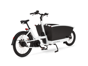 UA-family-performance-essential-white-F4_WEB