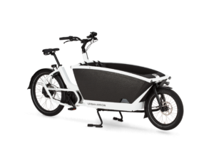 UA-family-performance-plus-white-F3_WEB