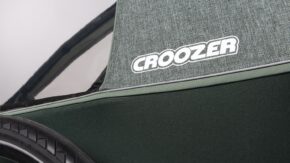 Croozer_Kid_Vaaya_Logo_Jungle_green_2020_web Croozer_Kid_Vaaya_Logo_Jungle_green_2020_web