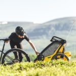 Small-Thule_Chariot_Sport_2021_LS_SoMe_Yellow