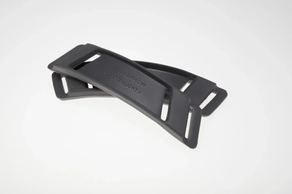 urban-arrow-shoulder-padding-grijs