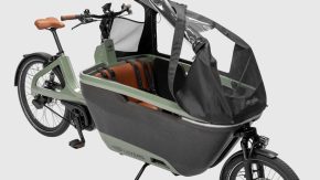 Lovens-Rain-Cover-Entery-grey-bg