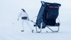 Thule-chariot-2-cross-country-skiing-kit-5 Thule-chariot-2-cross-country-skiing-kit-5