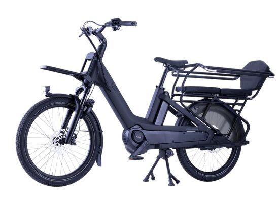 Breeze_Black_detailed_left Breeze_Black_detailed_left.jpg